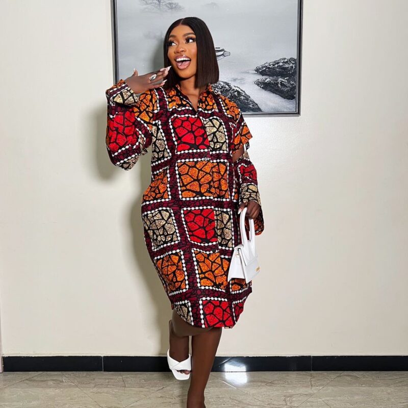 Chi detachable sleeve Dress